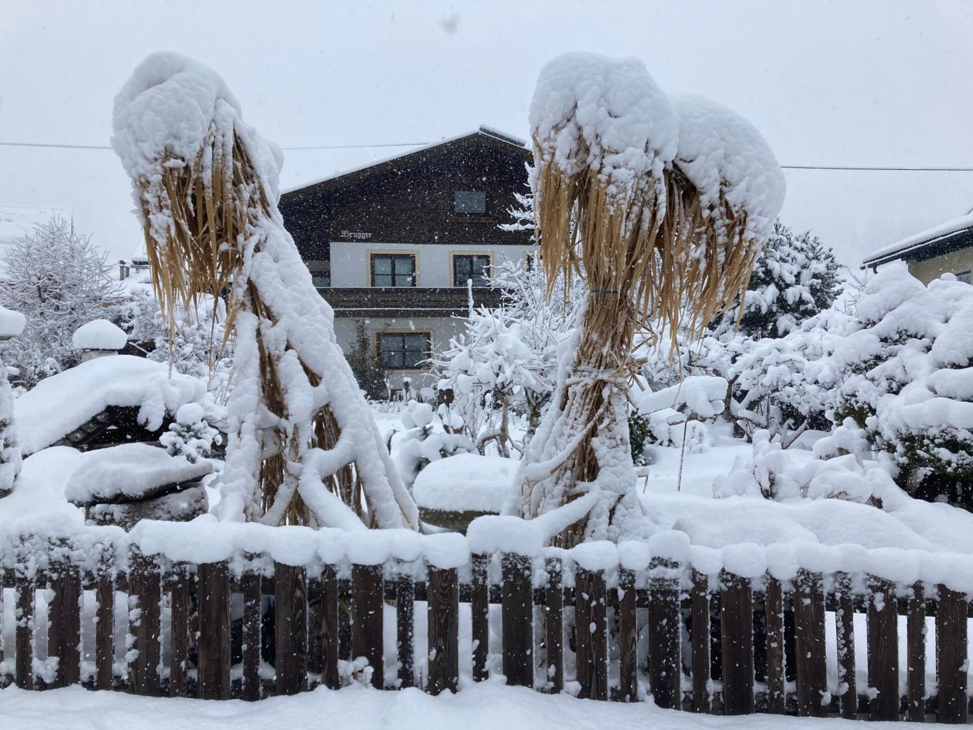 Haus Brugger Apartamento Rennweg am Katschberg Exterior foto